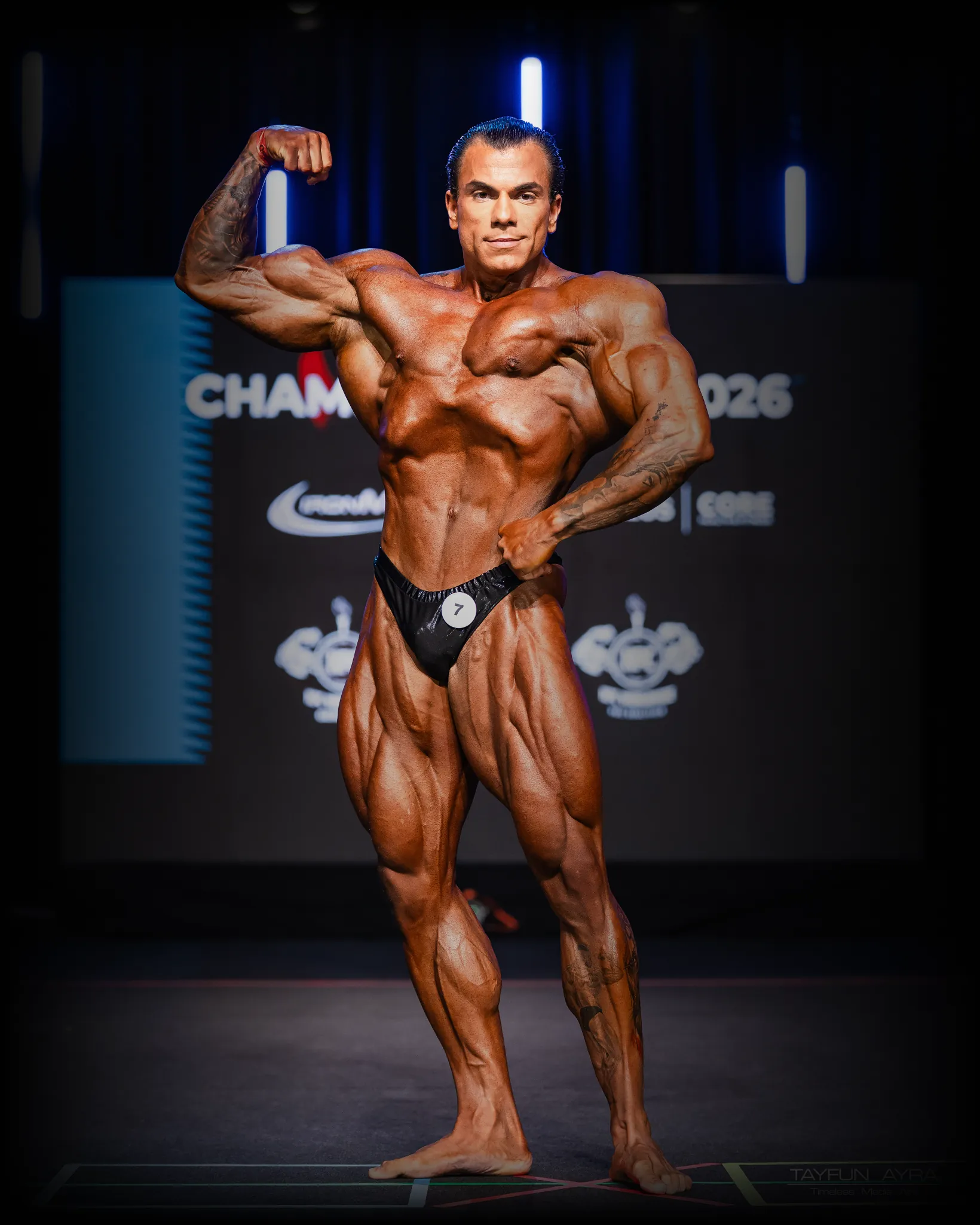 Ayham Alaws – IFBB Pro Classic Physique auf der Bühne